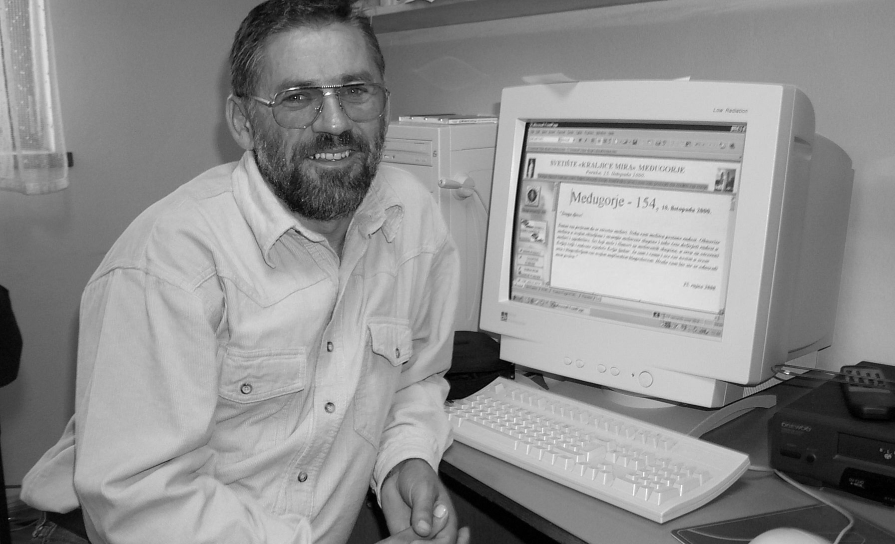 Al momento stai visualizzando È morto Stipe Ćavar, il primo impiegato del Centro informazioni Mir Medjugorje