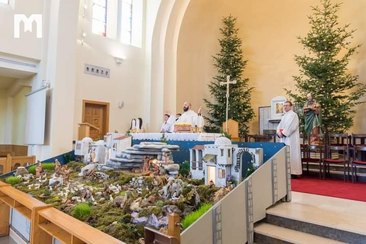 Scopri di più sull'articolo Programma di preghiera natalizio nella parrocchia di San Giacomo a Medjugorje