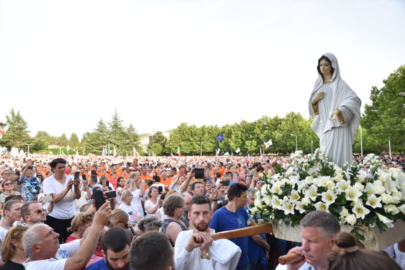 Scopri di più sull'articolo Programma per la celebrazione del 41o anniversario dell’apparizione della Regina della Pace a Medjugorje