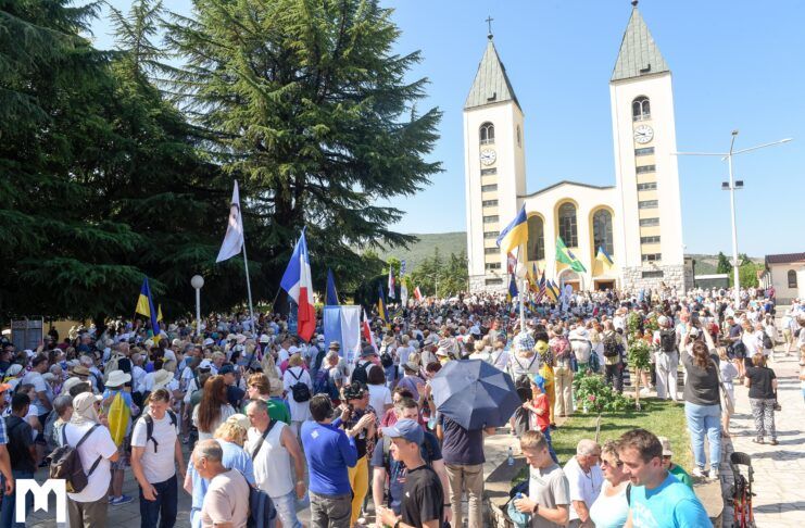 Al momento stai visualizzando Celebrazione del 45° Anniversario delle apparizioni della Madonna a Medjugorje – Luogo di perdono e nuovi inizi